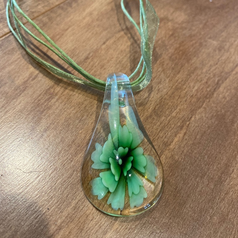 Vintage 90s glass pendant necklace